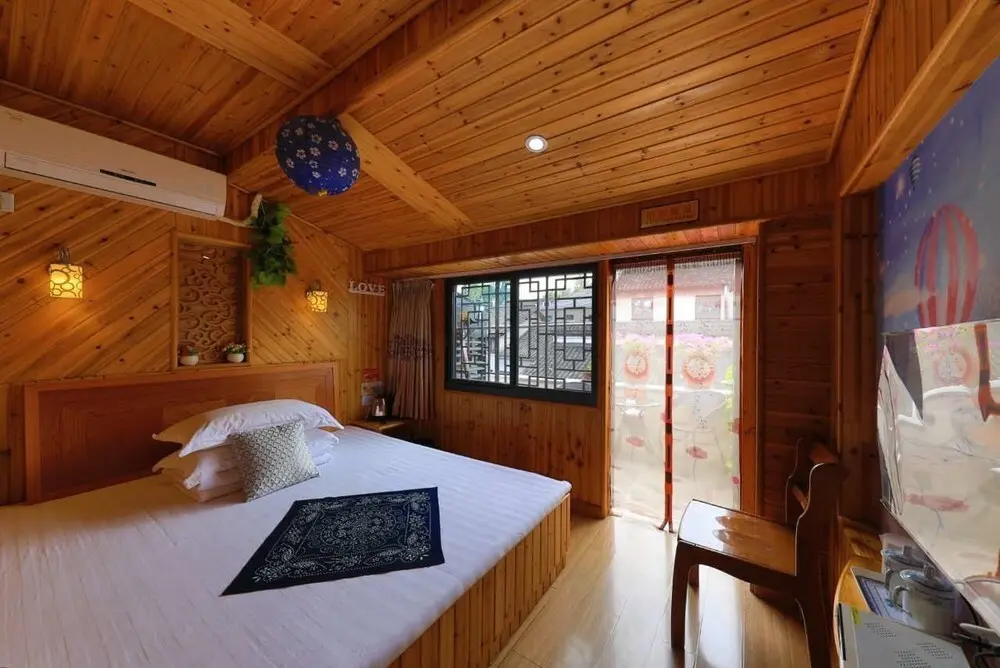Цзясинь: Wuzhen Dongzha Shen Jia Inn