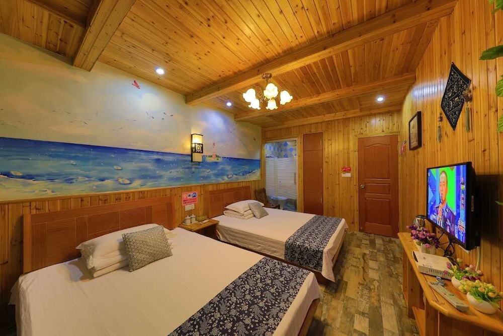 Цзясинь: Wuzhen Dongzha Shen Jia Inn
