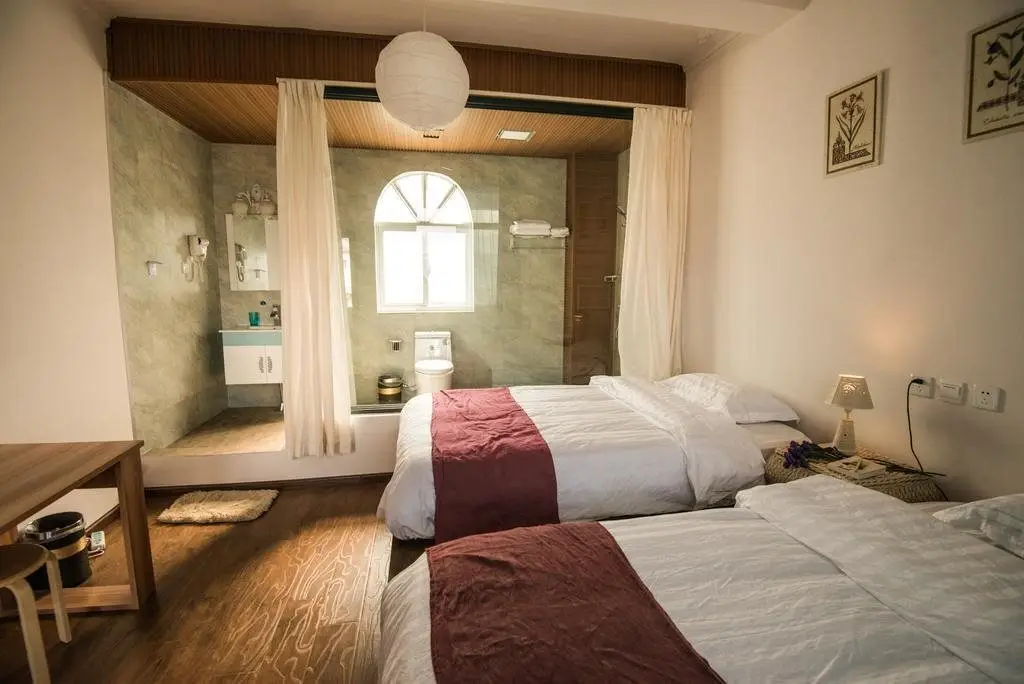 Дали: Dali Fairy Tale Boutique Hostel