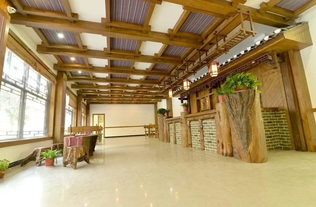 Сянси: Youshui Impression Inn