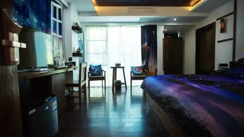 Дали: Dali Dreamsky Hostel