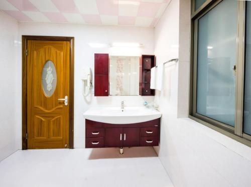Шанхай: Shanghai Slow Time Boutique Inn