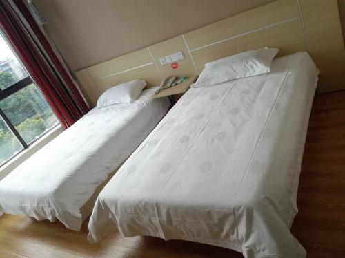 Шанхай: Thank Inn Plus Hotel Jiangsu Suzhou Kunshan Dianshan Lake Town Xiangxinjiayuan