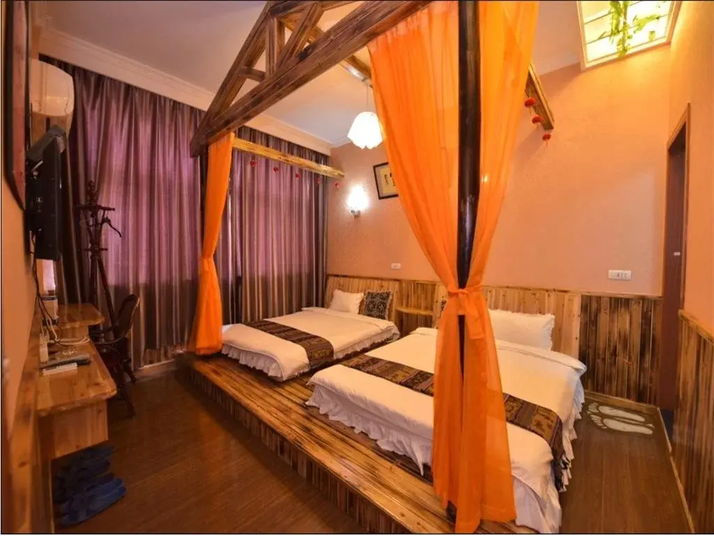 Цзясинь: Wuzhen Jiuyue Boutique Inn