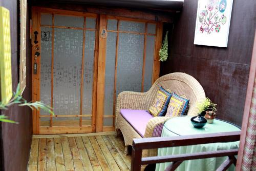 LiJiang Elephant Crossing Cafe Inn — фото 1