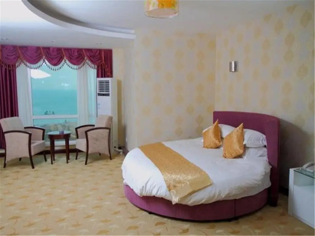 Циндао: Longgang Seaview Hotel
