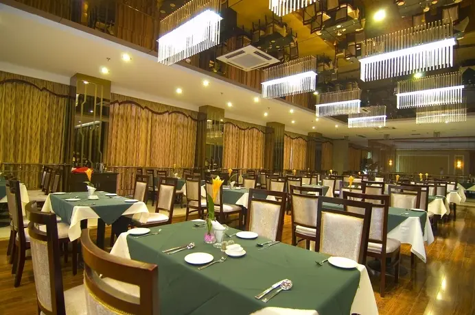Ухань: Central International Hotel