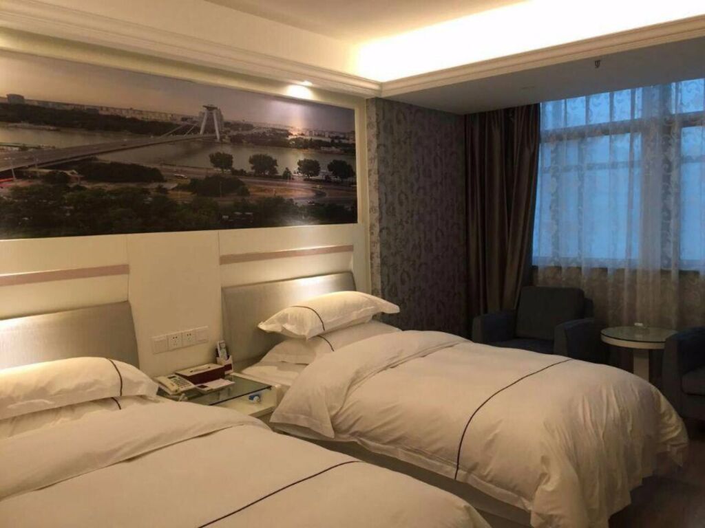Иу: Yiwu Baide Theme Hotel
