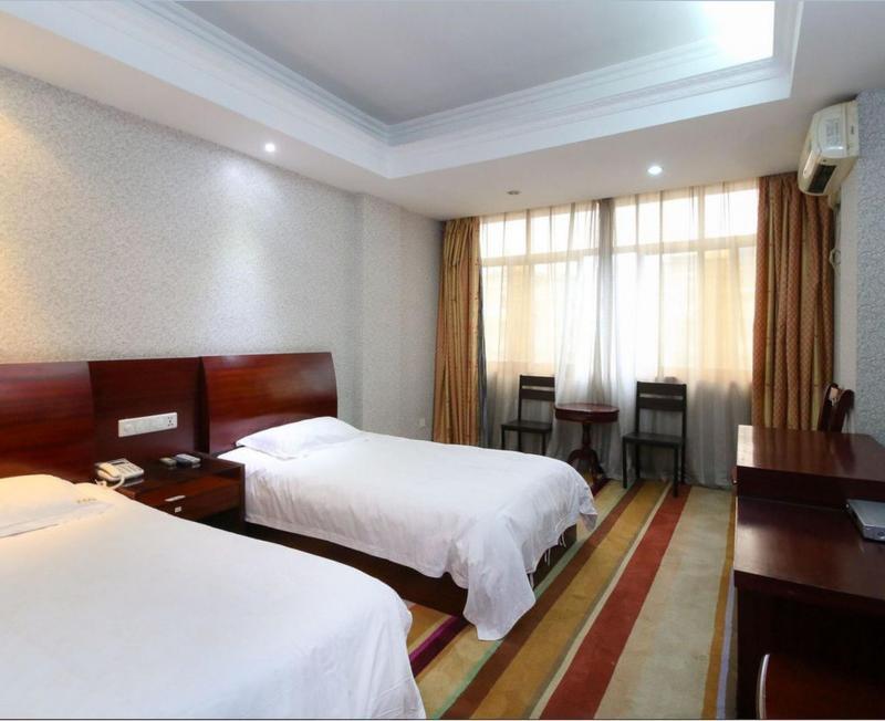 Yiwu Baiming Hotel — фото 1