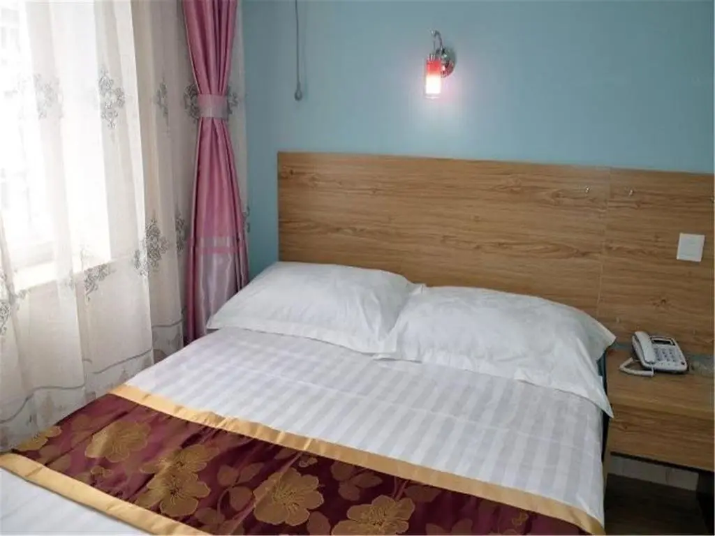 Циндао: Aike 100 Business Motel Qingdao Ruichang Road