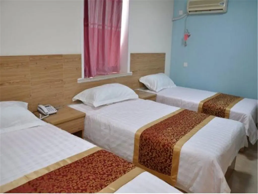 Циндао: Aike 100 Business Motel Qingdao Ruichang Road