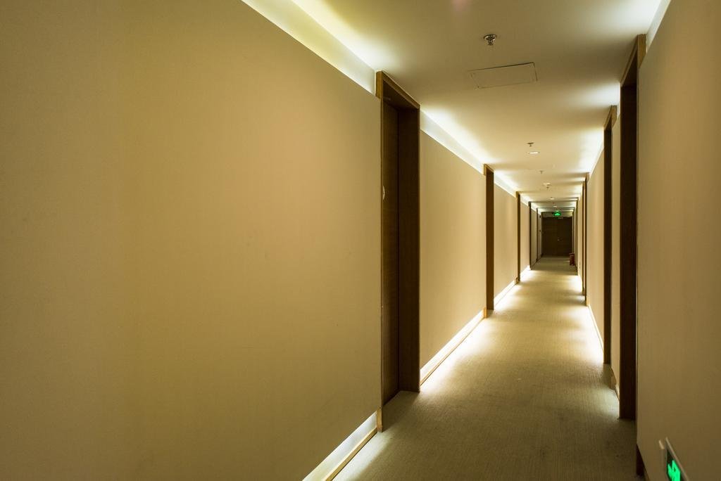 Яньтай: Ji Hotel (Yantai Binhai Square)