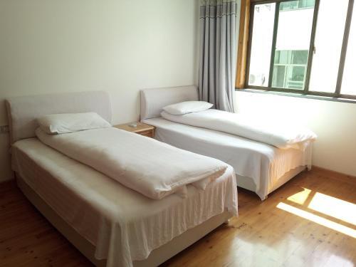 Wuyuan Shicheng Lingyan Inn — фото 1