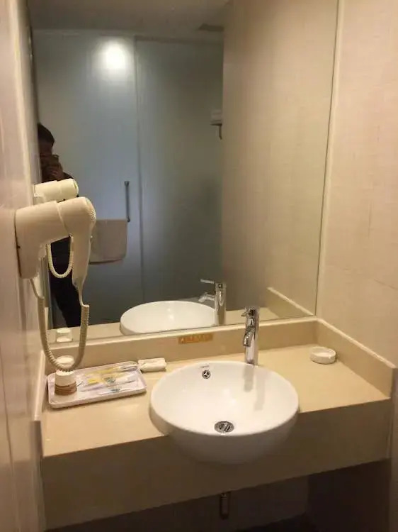 Чэнду: Jinjiang Inn Select Chengdu Shuangliu International Airport