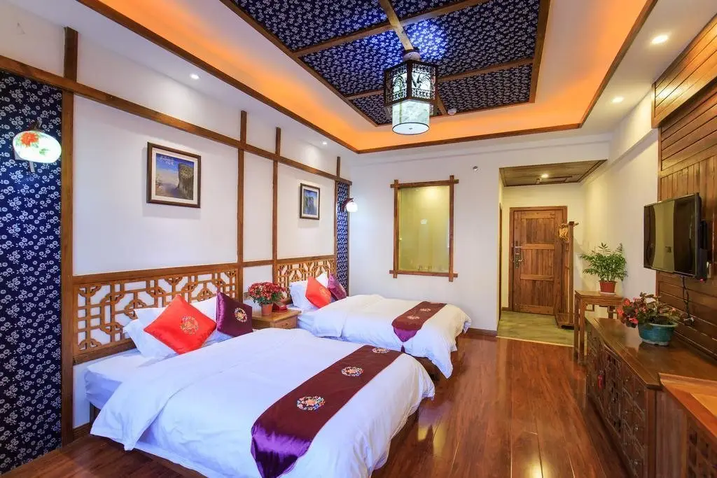 Чжанцзяцзе: Tusi-courtyard