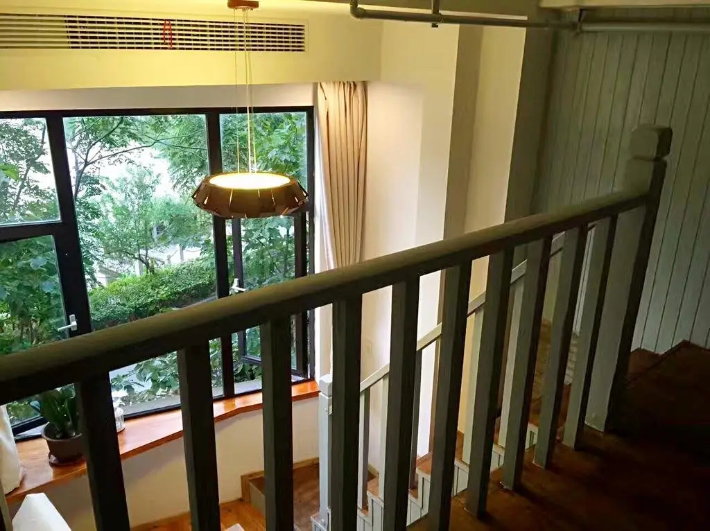 Хучжоу: BingHe Street Art Hostel