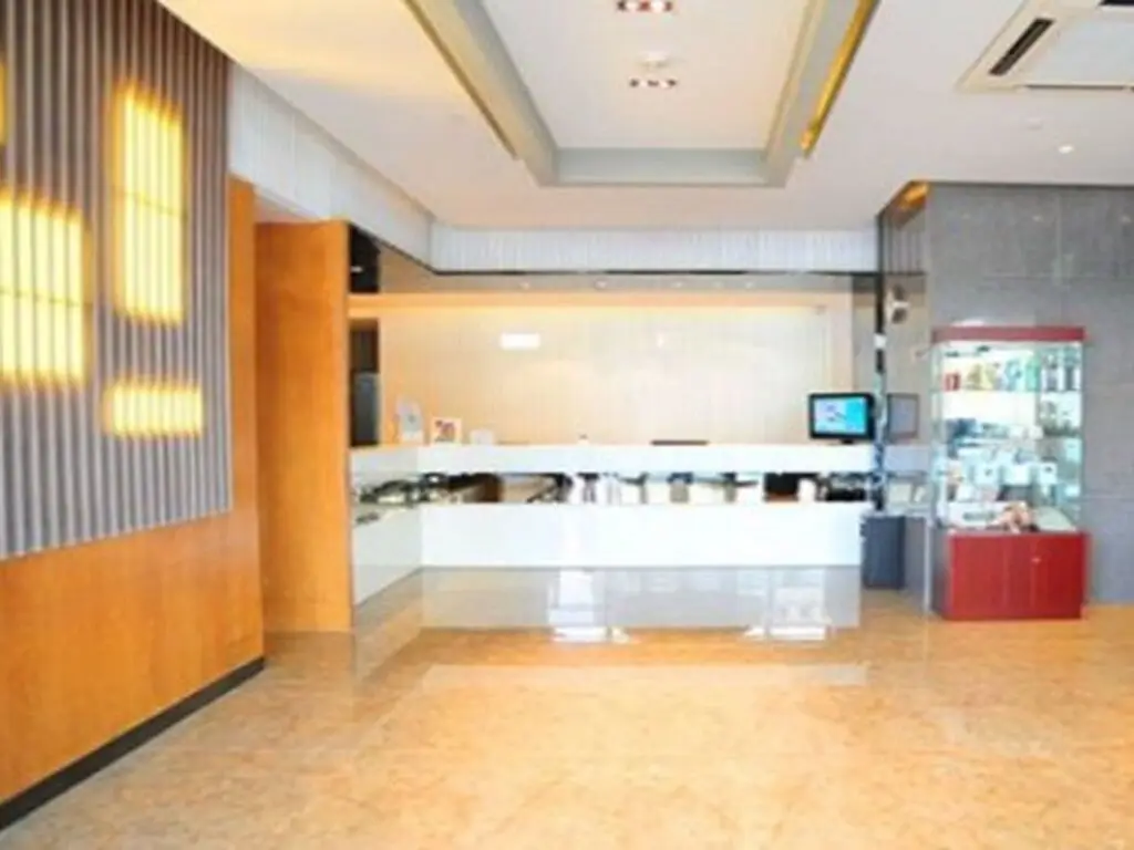 Ухань: Jinjiang Inn Wuhan Optical Valley Financial Harbour Branch