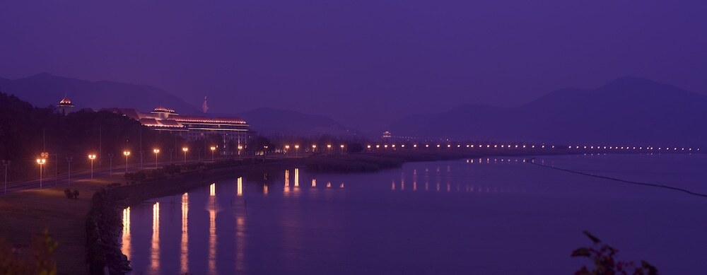 Уси: Toaytt hotel & resorts