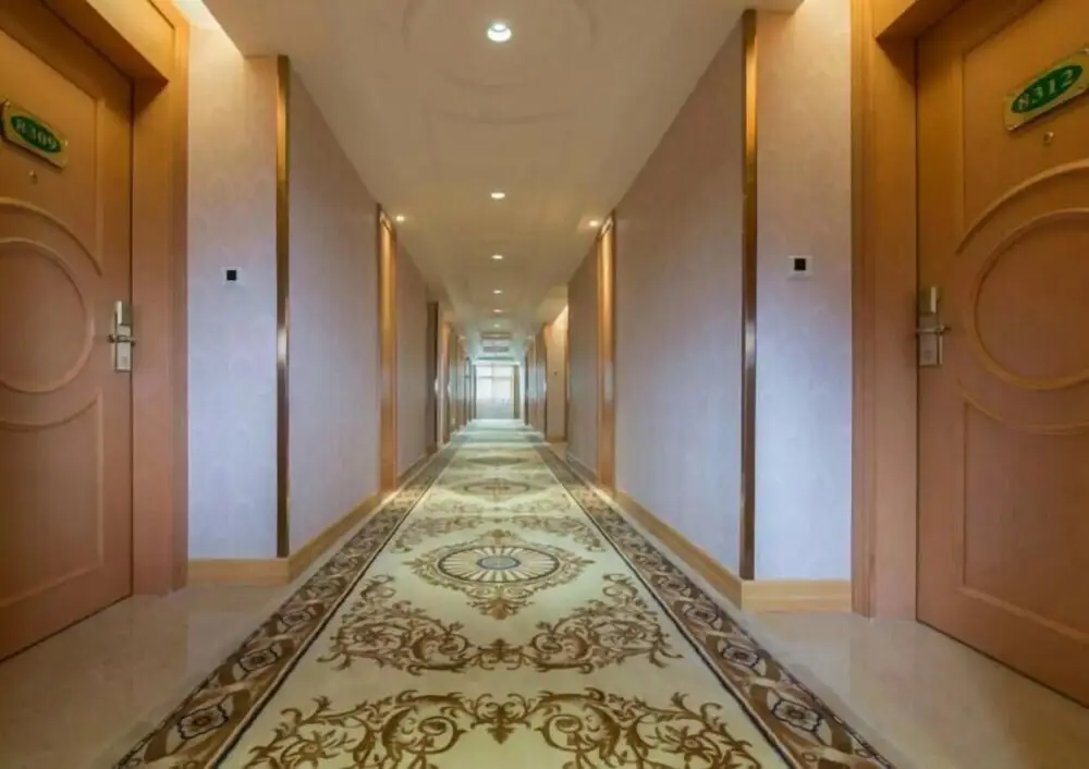 Шэньчжэнь: Vienna Hotel Shenzhen Unitown