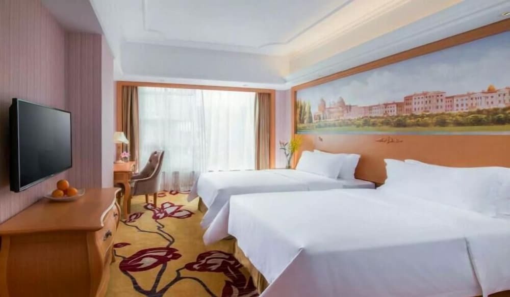 Шэньчжэнь: Vienna Hotel Shenzhen Unitown