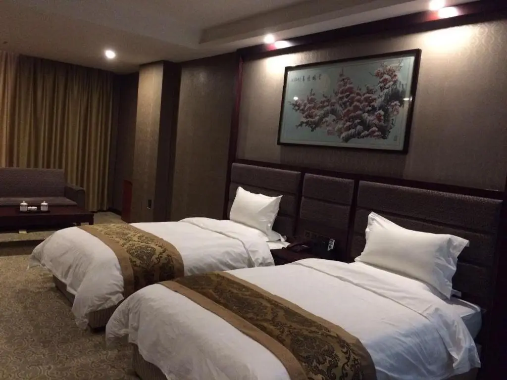 Qi Xing Wan He Hotel — фото 1