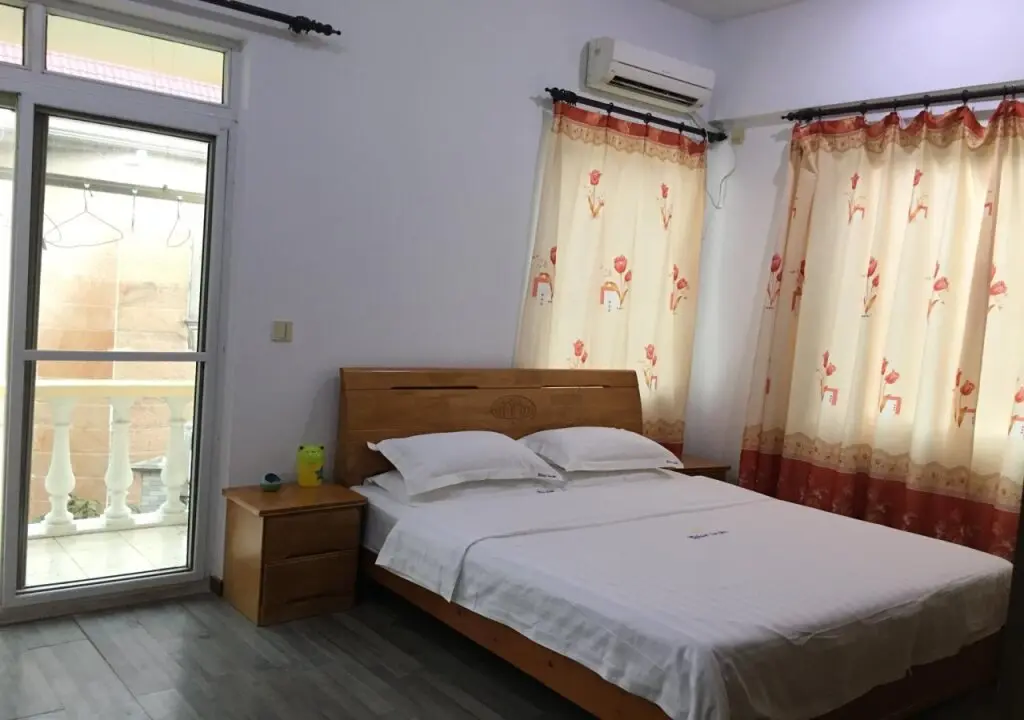 Наньтун: 37 Garden Guesthouse Yangcheng Lake Br.