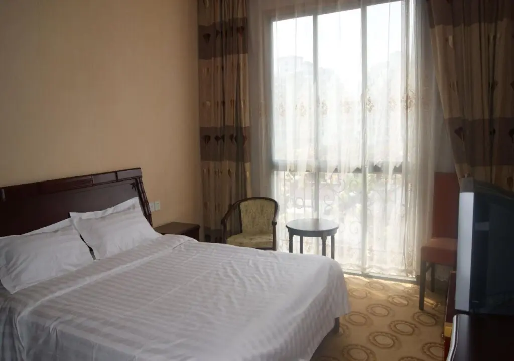 Наньтун: 37 Garden Guesthouse Yangcheng Lake Br.