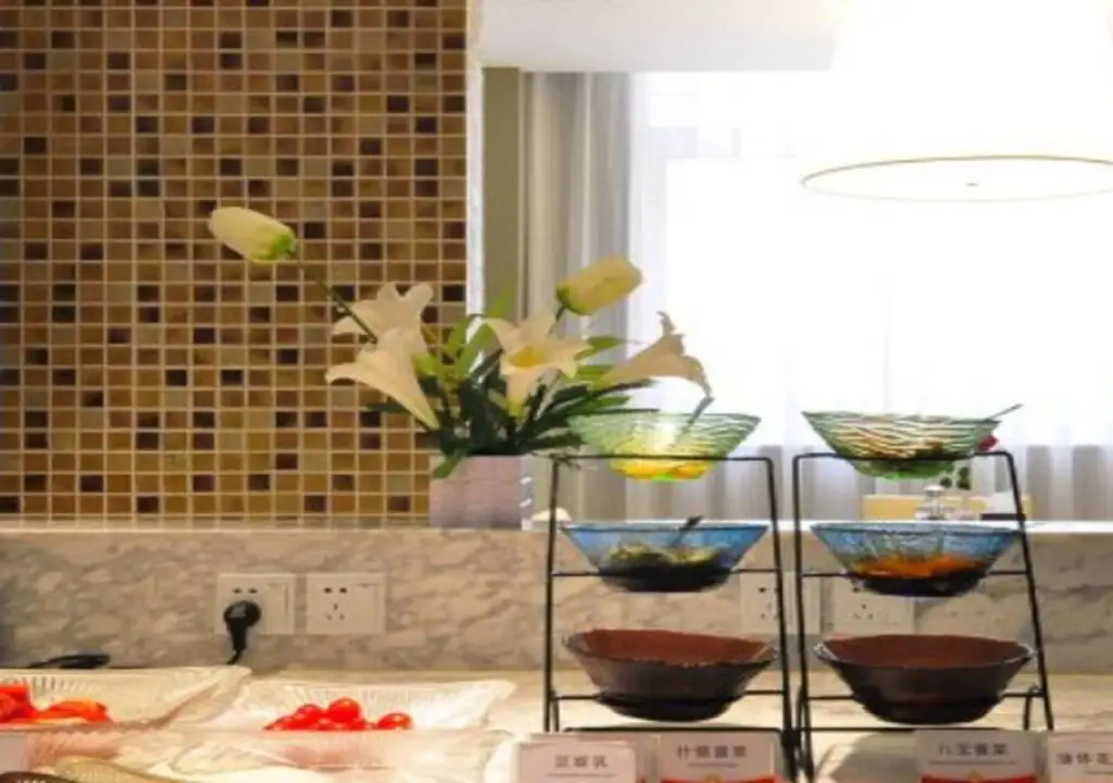 Цзинань: Jinjiang Inn Select Jinan Baotuquan
