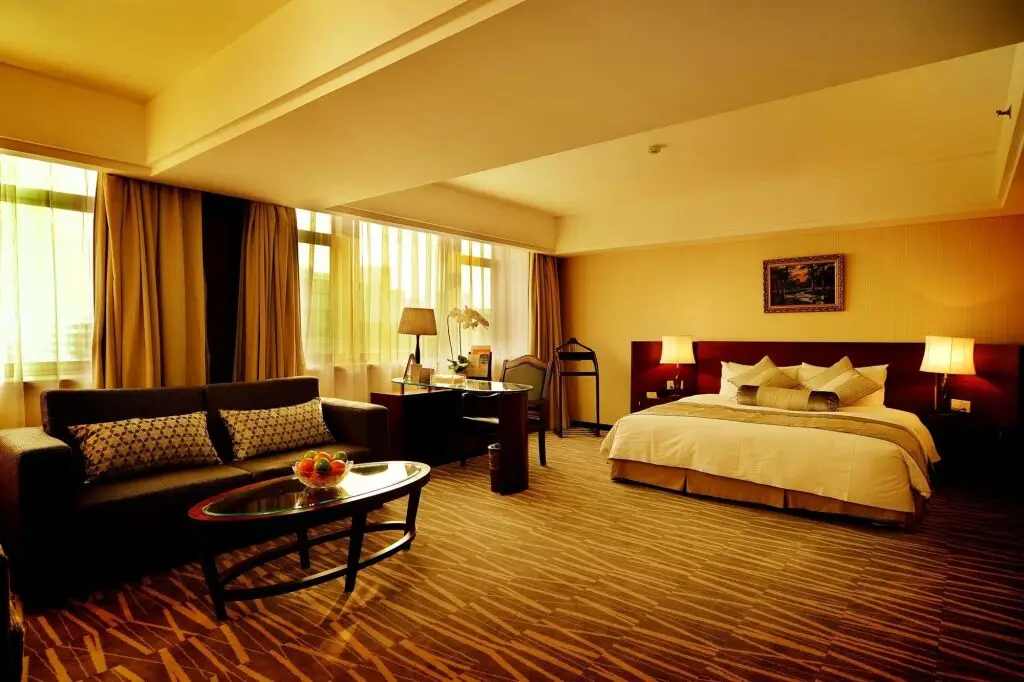 Sovereign Hotel KunShan — фото 1