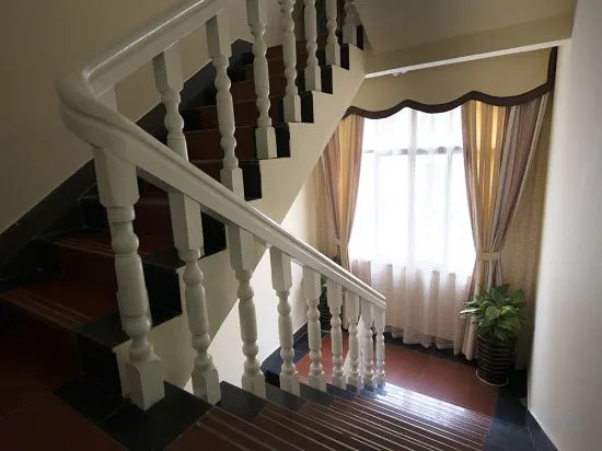 Чжанцзяцзе: Yunmu Inn