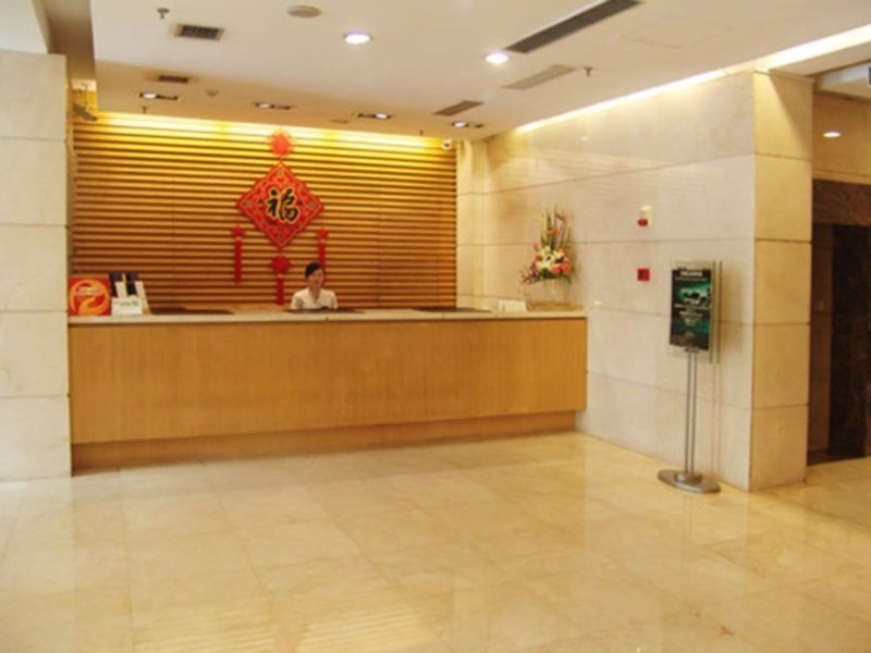 Шанхай: On Barony Wanyuan Hotel