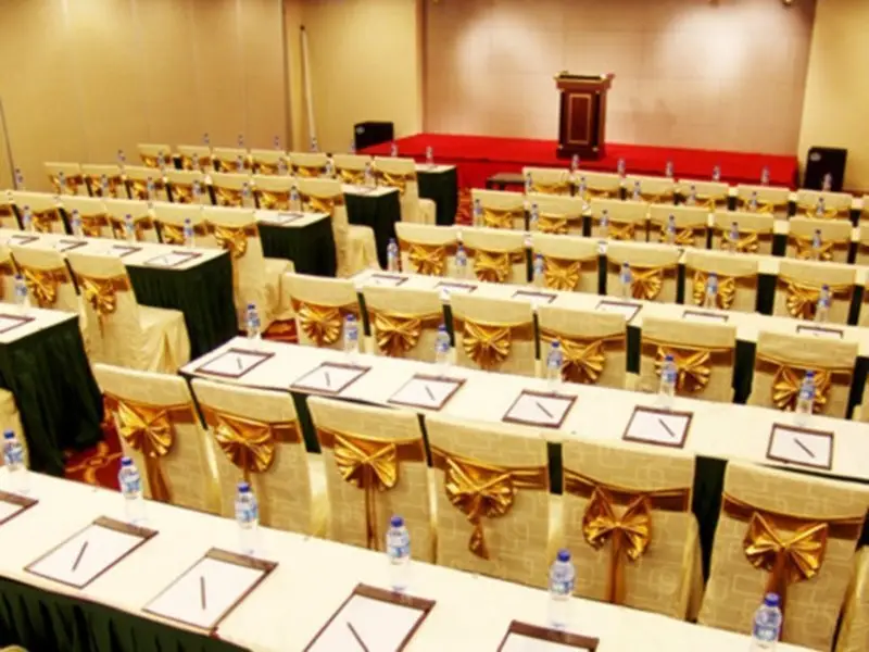 Шанхай: On Barony Wanyuan Hotel