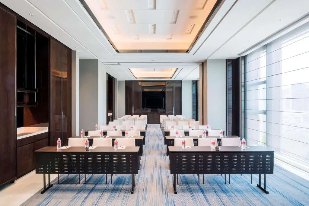 Шанхай: Hyatt Regency Shanghai Global Harbor