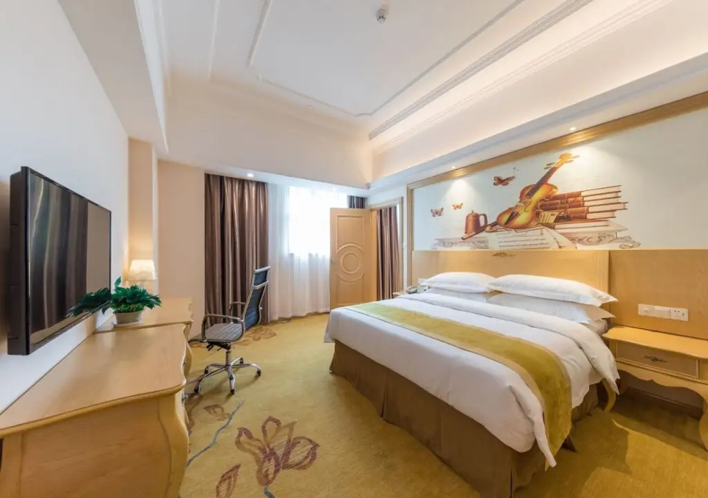 Шанхай: Royale international hotel