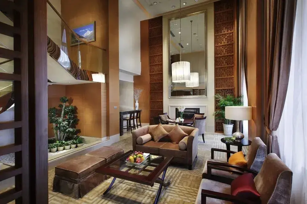 Чэнду: Holiday Inn Chengdu Century City Easttower & Westtower