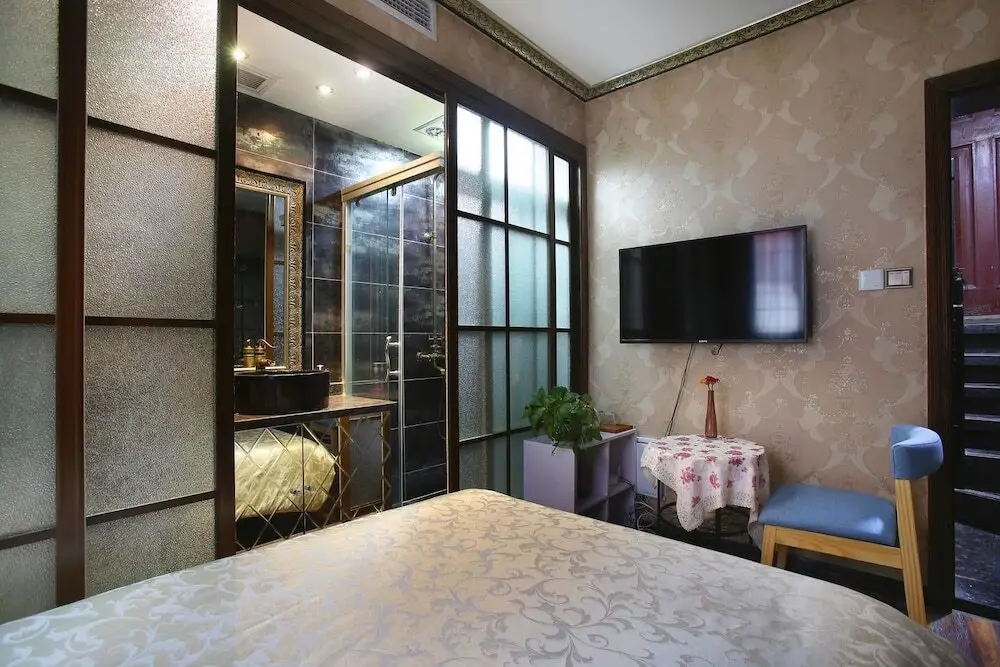 Шанхай: Shanghai Wonderoom Lane house Julu Road