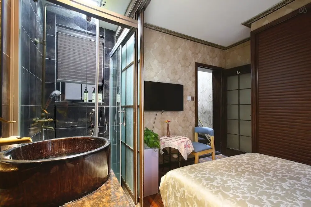 Шанхай: Shanghai Wonderoom Lane house Julu Road
