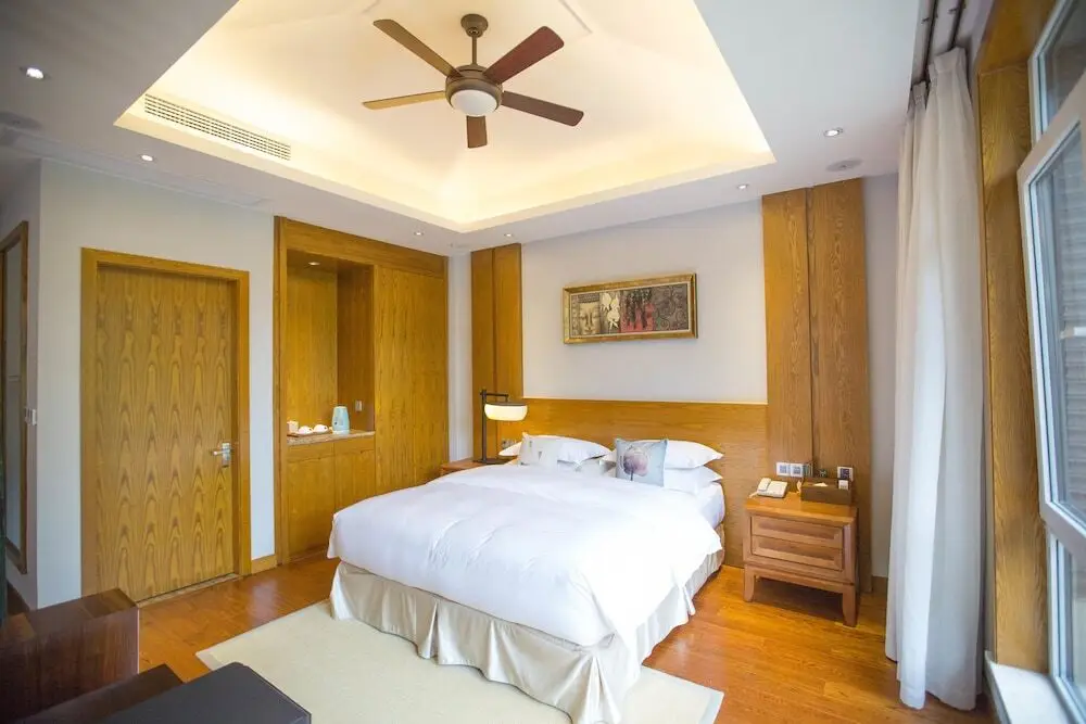 Тайчжоу: Jiuxi Cloud Valley Hotel