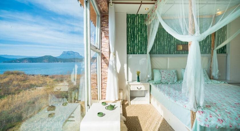 Лицзян: Lugu Lake Qingfengyang Resort Hotel