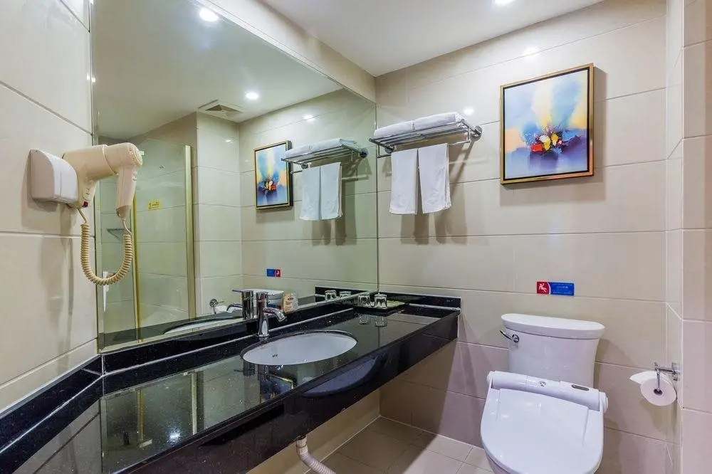 Poly N Plus Hotel Baiyun Airport Branch — фото 1