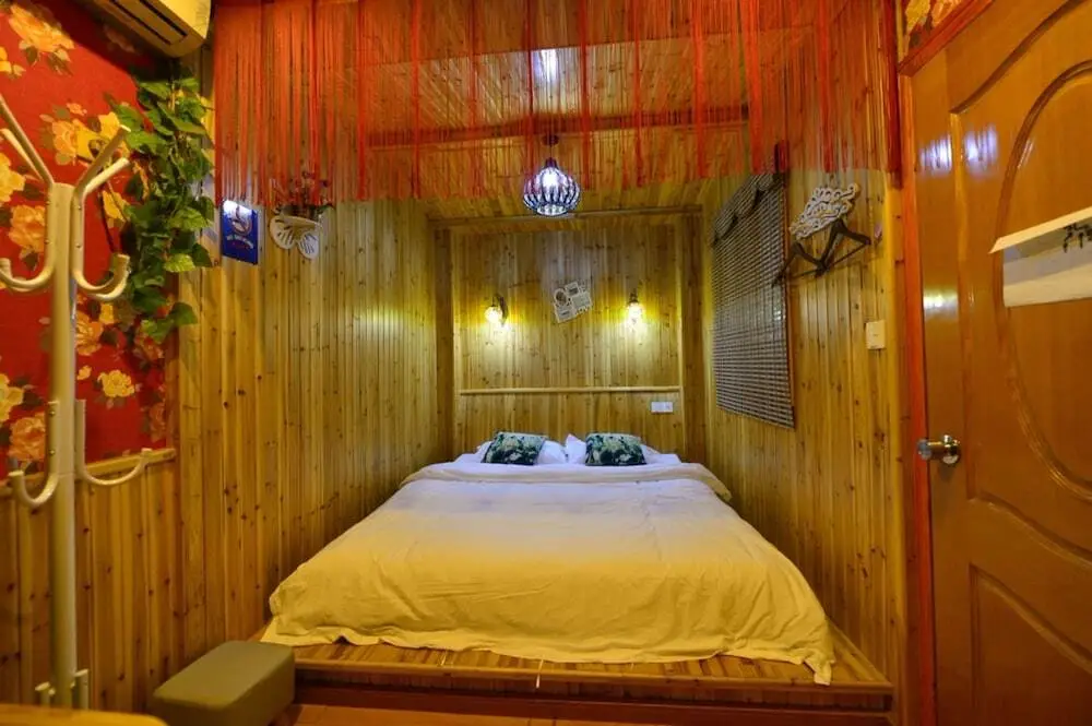Wuzhen Pomegrante Garden Hotel — фото 1