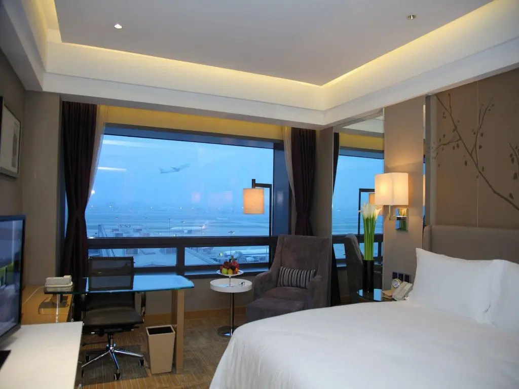 Шанхай: Shanghai Hongqiao Airport Boyue Hotel - AirChina