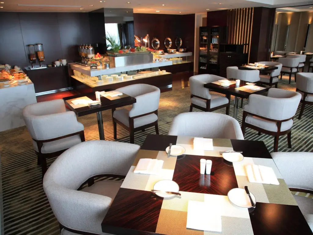 Шанхай: Shanghai Hongqiao Airport Boyue Hotel - AirChina