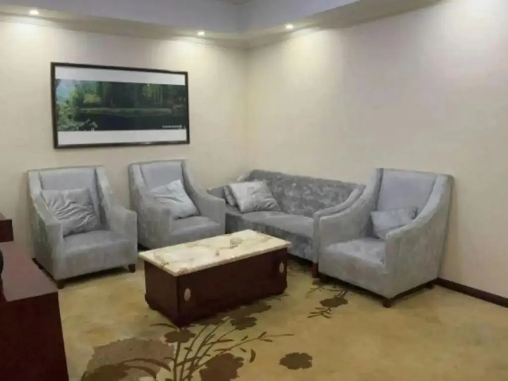 Цзуньи: Siyuan Hotel