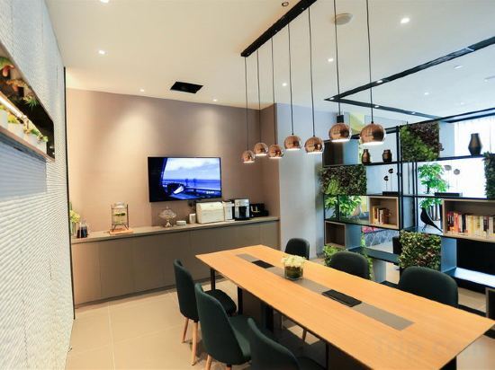 Цзаочжуан: Homeinn Selected Hotel (Zaozhuang Xuecheng Guangming West Road Railway Station)