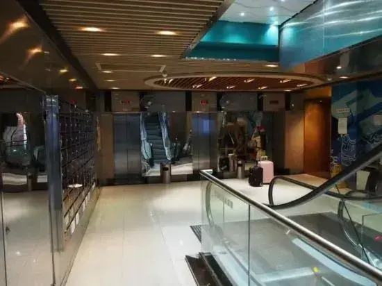 Коулун: New Citygate Hostel