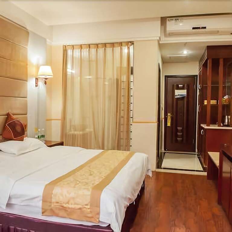 Чэнду: Blue Coast Hotel