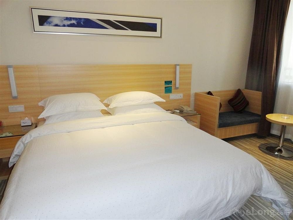 Шэньчжэнь: City Hotel