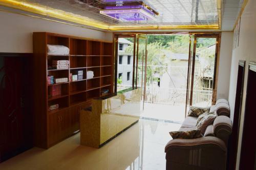 Чжанцзяцзе: Zhangjiajie Linzhongju Inn