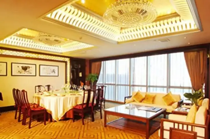 Ухань: Queens Palace